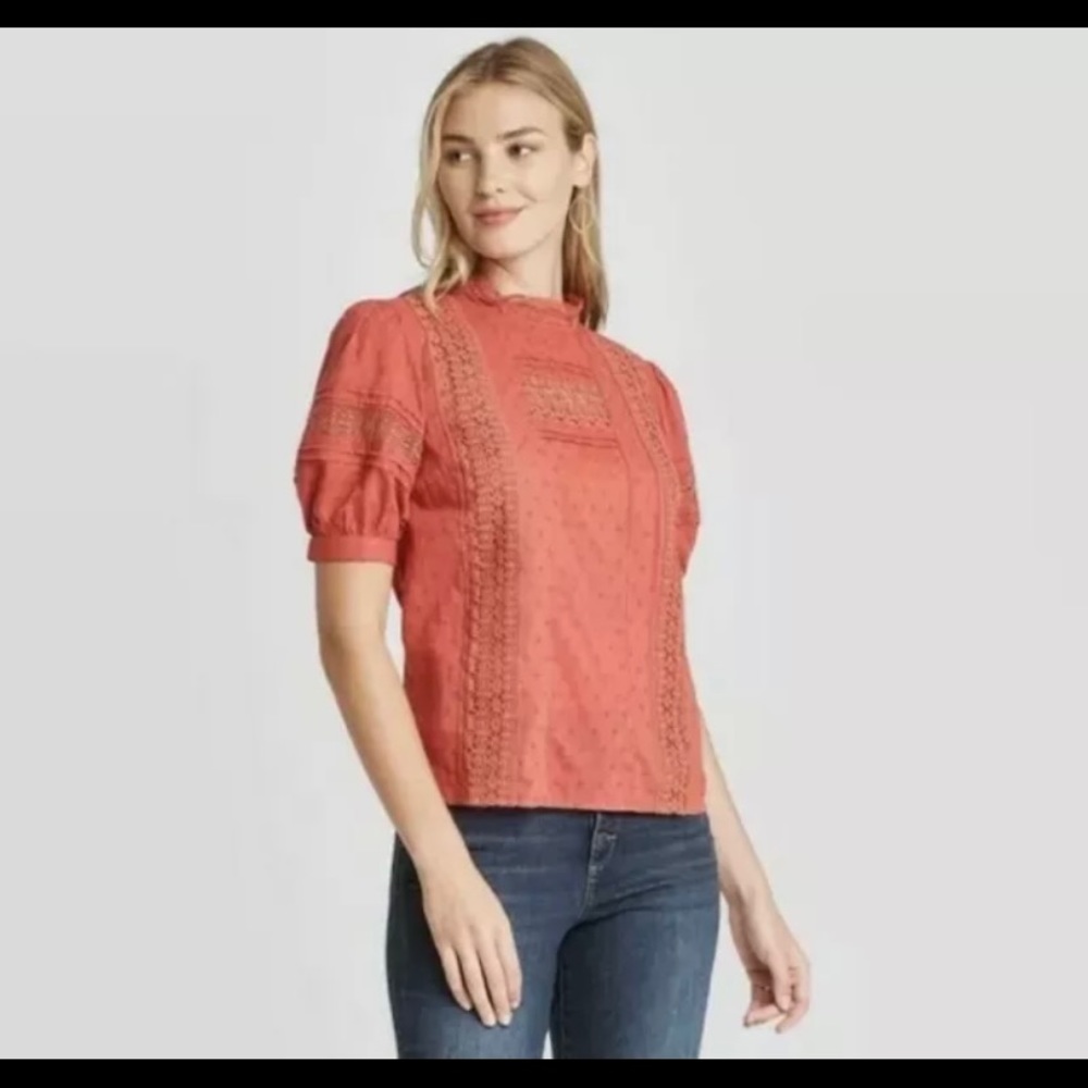 Women’s puff sleeve eyelet blouse